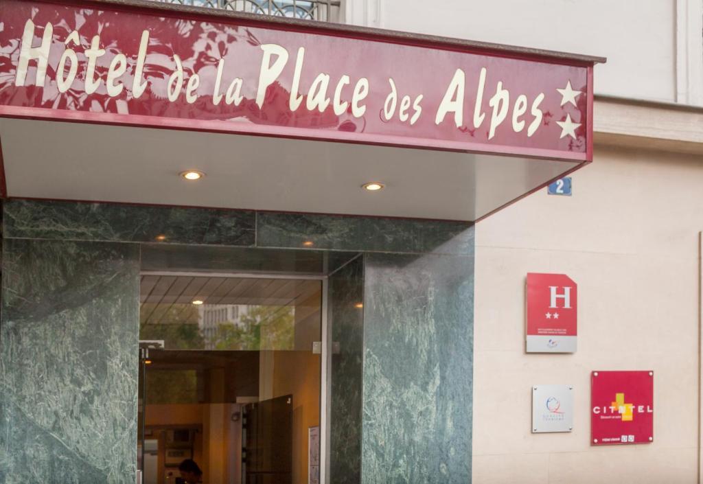 Hotel De La Place Des Alpes Париж Екстериор снимка