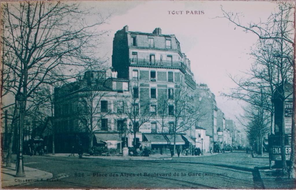Hotel De La Place Des Alpes Париж Екстериор снимка