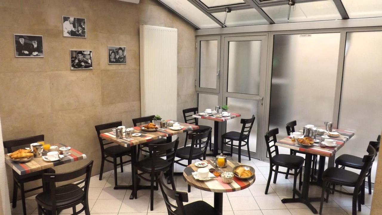Hotel De La Place Des Alpes Париж Екстериор снимка